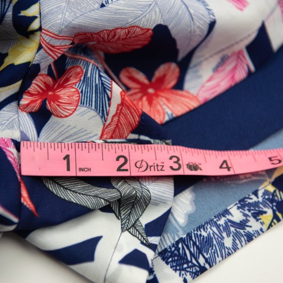 Yumi Kim Liz Floral Romper Tropical V-Neck Belted Vaca Blue Pink Yellow Size XS - Picture 7 of 9